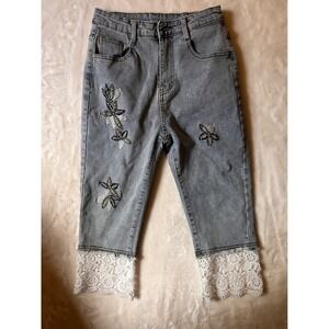 Embroidered Floral Lace Trim Cropped Jeans Light Wash High Rise Capris 26
